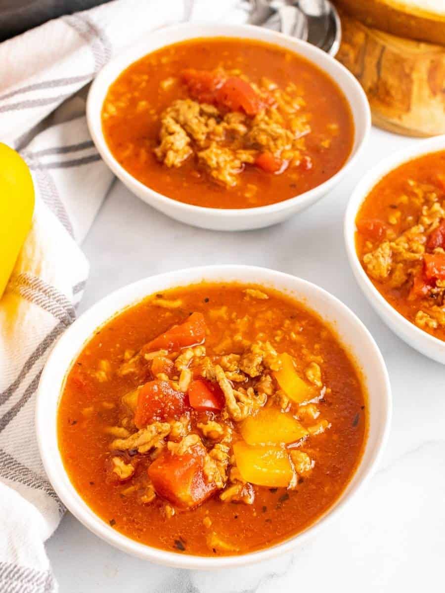 Healthy Stuffed Pepper Soup with Turkey and Quinoa - Foody Schmoody Blog