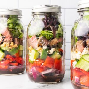 Mason Jar Spinach Salad Recipe - The Seasoned Mom