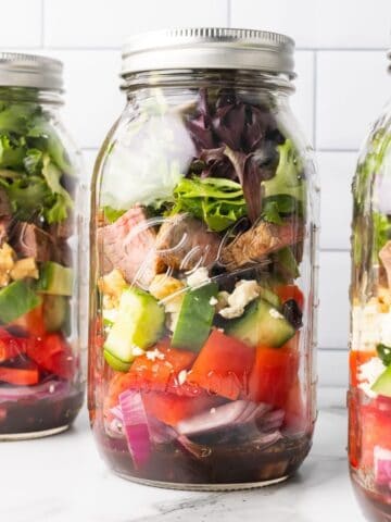 Spinach Pasta Salad in a Jar - Organize Yourself Skinny