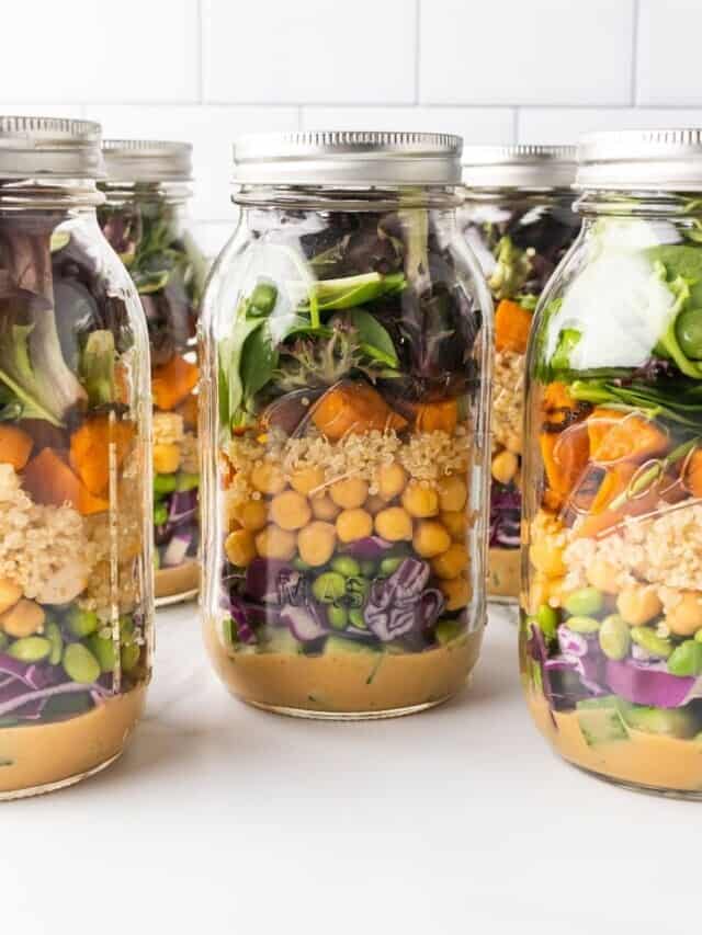 Spicy Thai Salad in a Jar