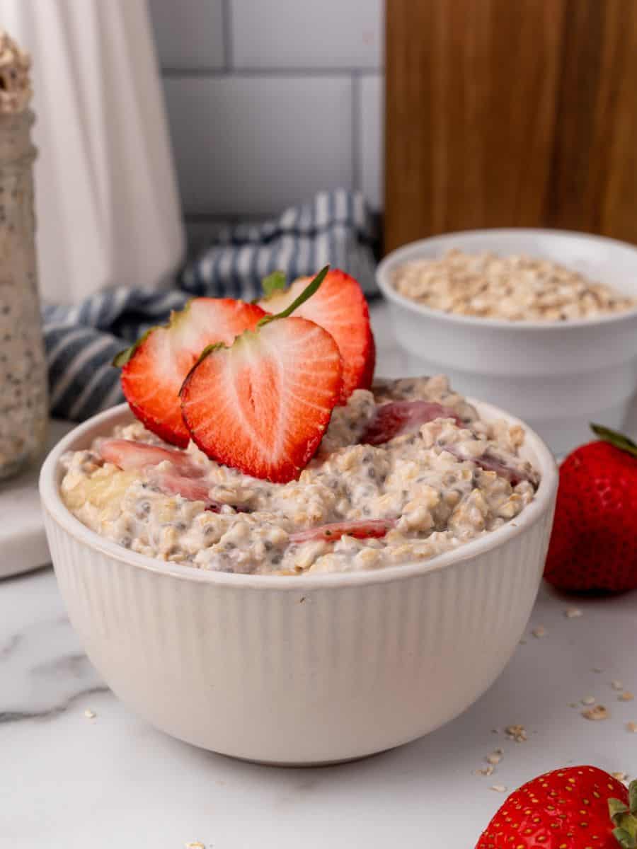 How to Make Overnight Oats - Organize Yourself Skinny