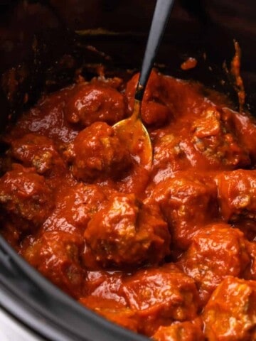 close-up picture of slow cooker turkey meatballs