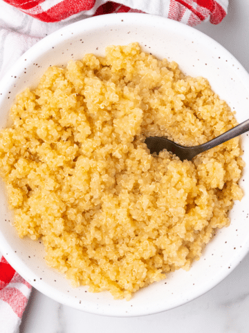 overhead picture of quinoa in a bowl
